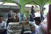 Ramadan Berkah, Polisi dan Jurnalis Beri Bantuan Warga Terdampak Banjir Demak