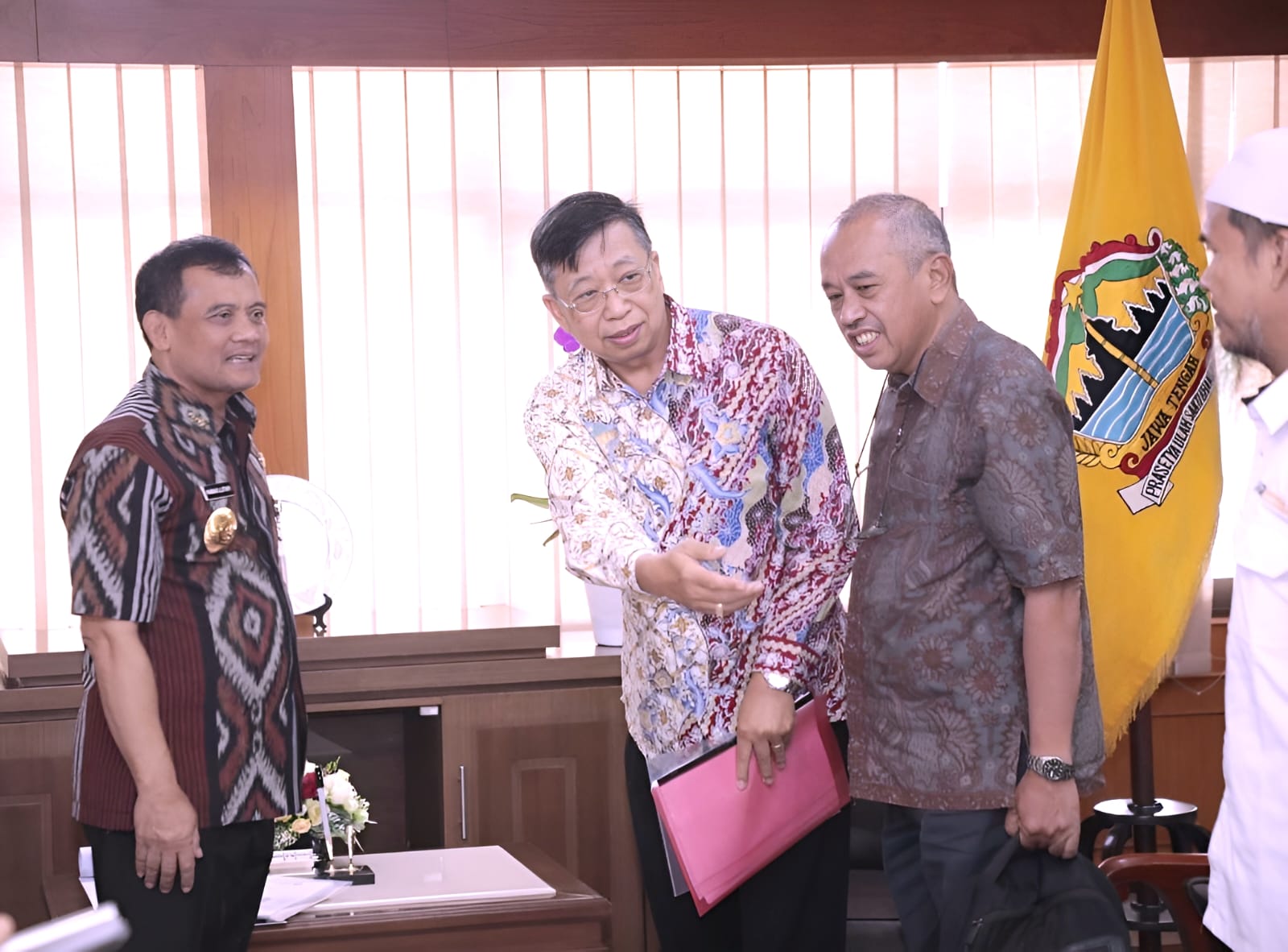 Investasi Rp 6 Triliun Masuk Jateng, Ahmad Luthfi Dukung Penyerapan Tenaga Kerja