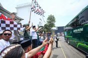 Wagub Taj Yasin Berangkatkan Pemudik Gratis dari Bandung