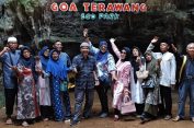 Dukung Sadar Wisata, Rombongan Sembilan Haji 2009 Halalbihalal di Gua Terawang Ecopark