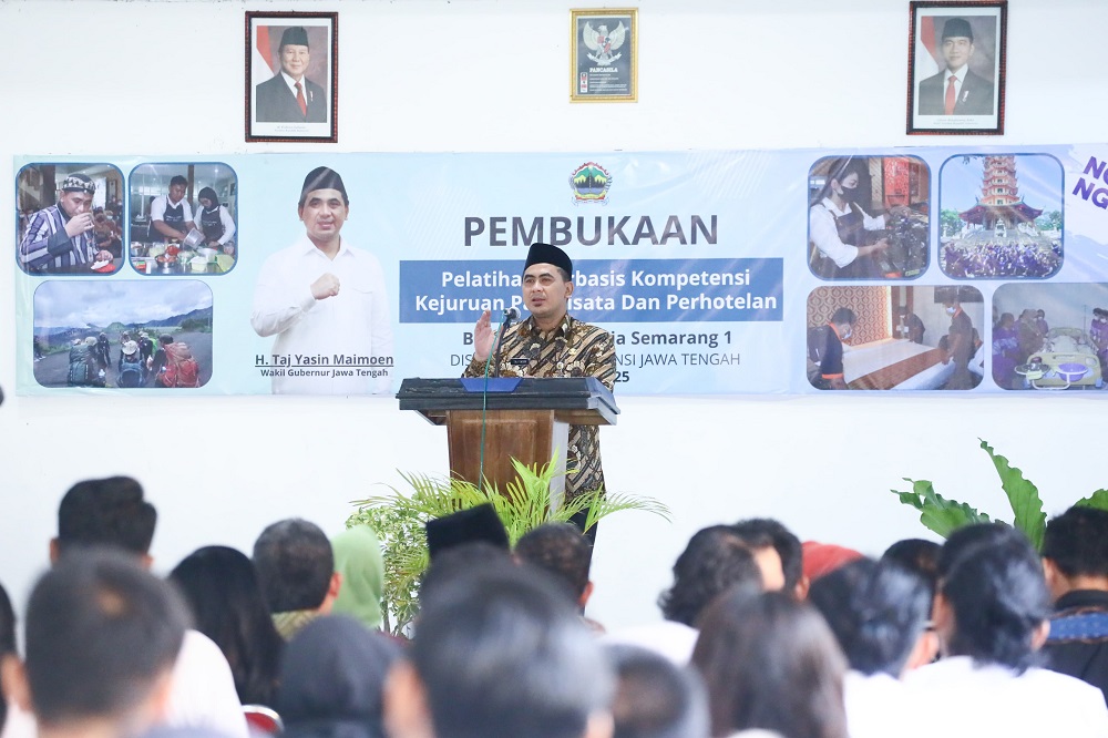 Gus Yasin Dukung Pelatihan Profesi Pemandu Wisata Pendaki Gunung