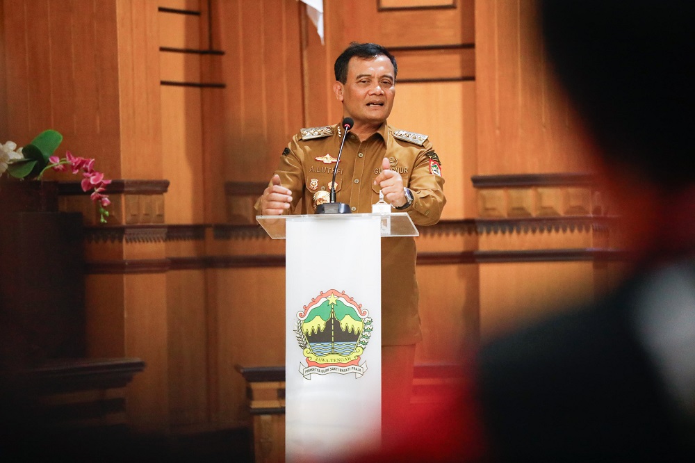 Hadiri Dialog Ketenagakerjaan, Gubernur Jateng: Buruh adalah Investasi