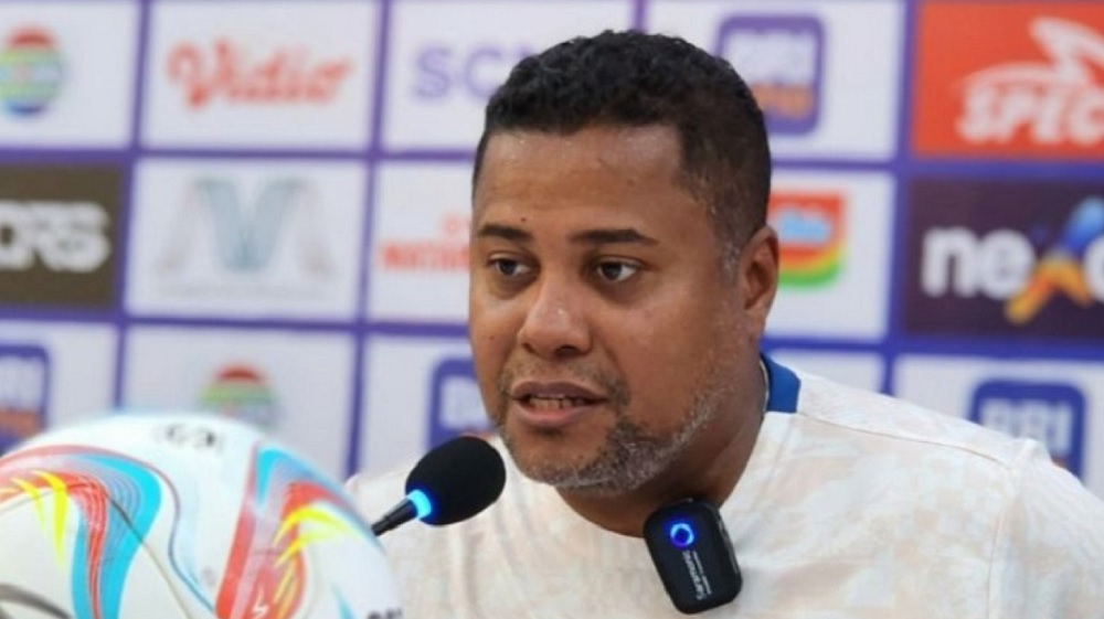 BRI Liga 1: Hadapi Persebaya, Pelatih Persik Siapkan Barikade Kuat