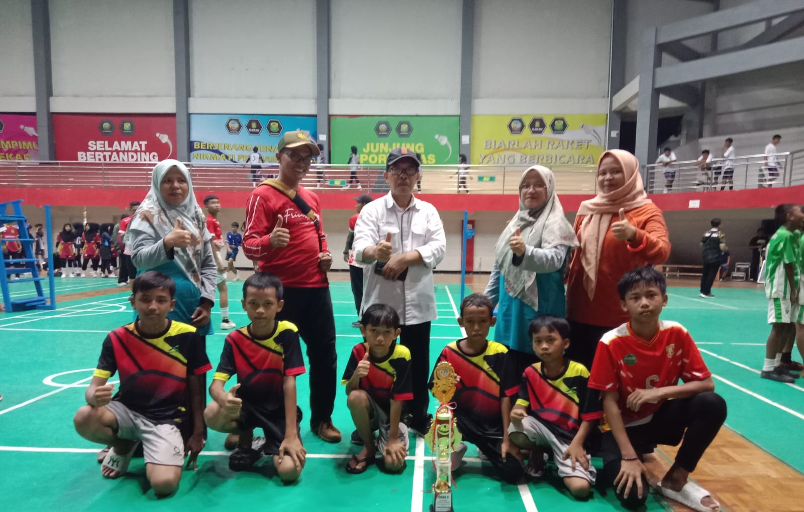 Kejurwil Sepak Takraw Banyumas, MI Ma’arif NU 2 Langgongsari Masuk Runner-Up