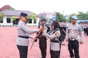 Polres Jepara Gelar Tradisi Pembaretan 22 Bintara Remaja