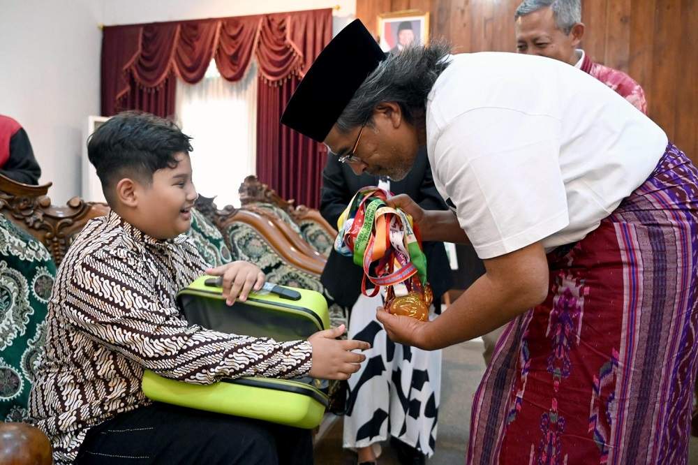 Agus Gondrong Dukung Raya, Pelajar Temanggung yang Berlaga di Olimpiade Internasional