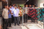 Pemprov Jateng Kuatkan Industri Tenun Lurik Tradisional