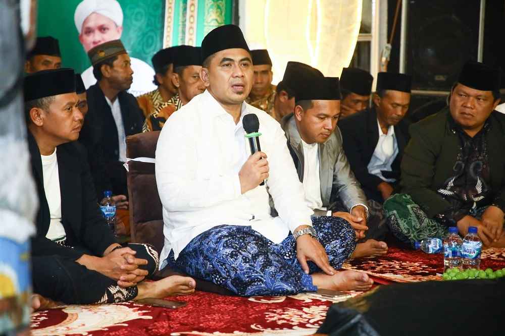 Wagub Taj Yasin Maknai Merti Desa Wujud Rasa Syukur dengan Tindakan