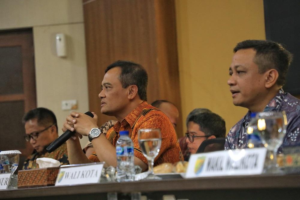 Gubernur Luthfi Pastikan Pelayanan Publik di Pekalongan Tetap Normal