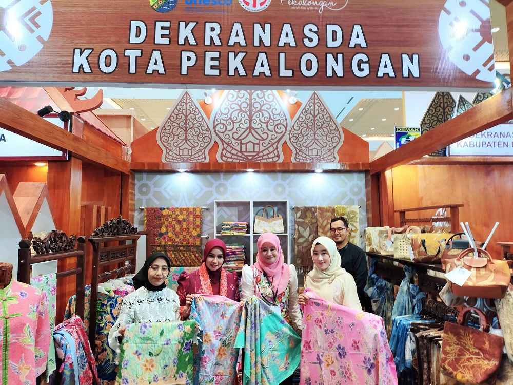 Produk Kriya Pekalongan Dipamerkan di Ajang Inacraft 2025
