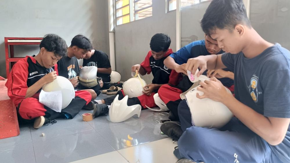 Tingkatkan Kompetensi Siswa Melalui Seni Painting 