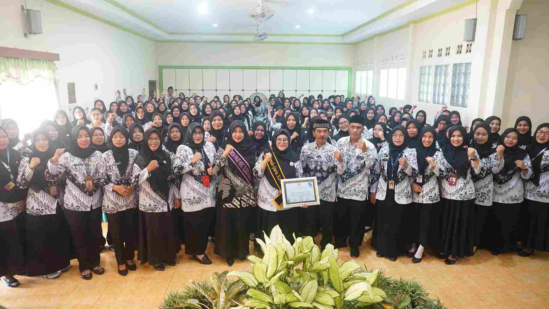 Bunda Guru Pati Tekankan Peran Perempuan Bangun Generasi Hebat