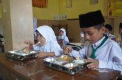2.202 Siswa PAUD hingga SMA di Mlonggo Nikmati Program MBG, Bupati Jepara: Gizi Naik, Ekonomi Rakyat Bergerak!
