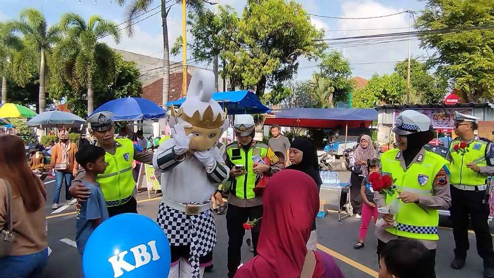 Satlantas Polres Klaten Hadirkan Art Policing di CFD