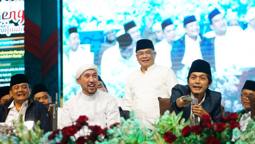 Hadiri Jateng Bersholawat di Kudus, Sudewo Tegaskan Dukungan untuk Santri dan Pesantren