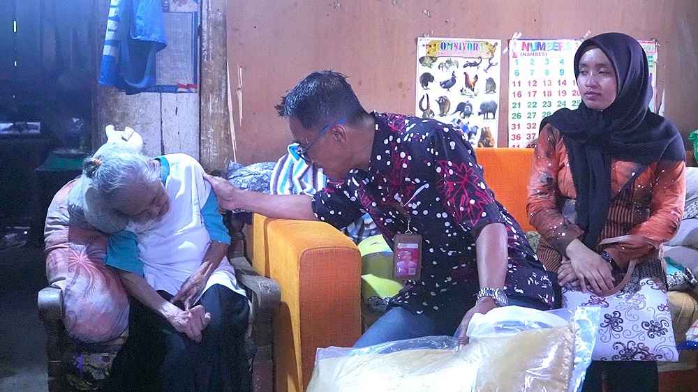 Kemensos Salurkan Bantuan Atensi bagi Disabilitas dan Kelompok Rentan di Temanggung