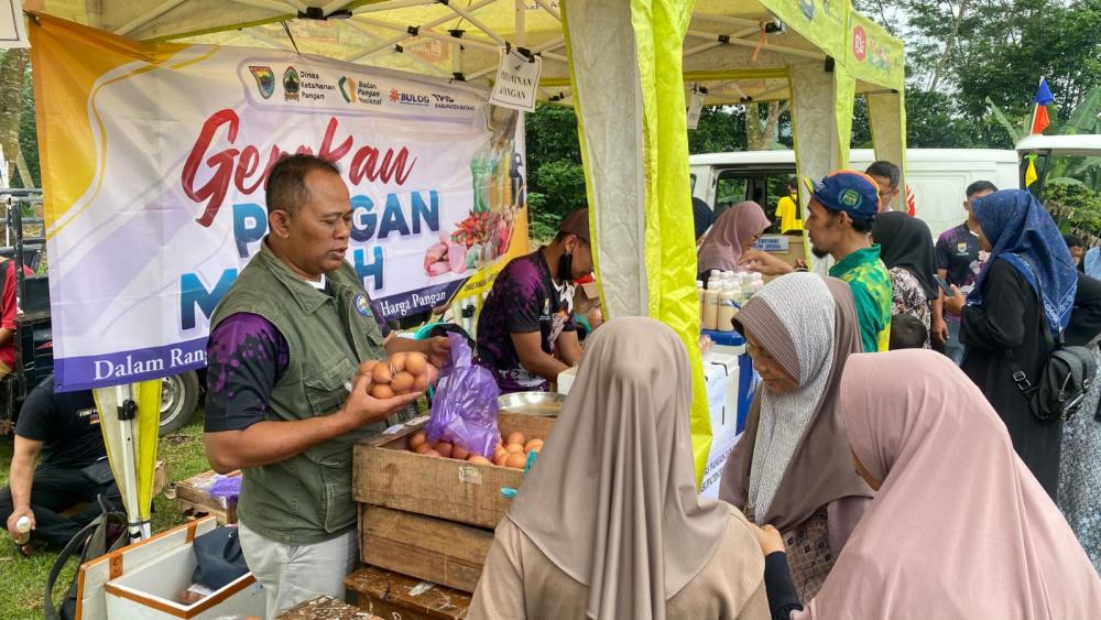 Sembako Murah Dispaperta Batang Diserbu Warga