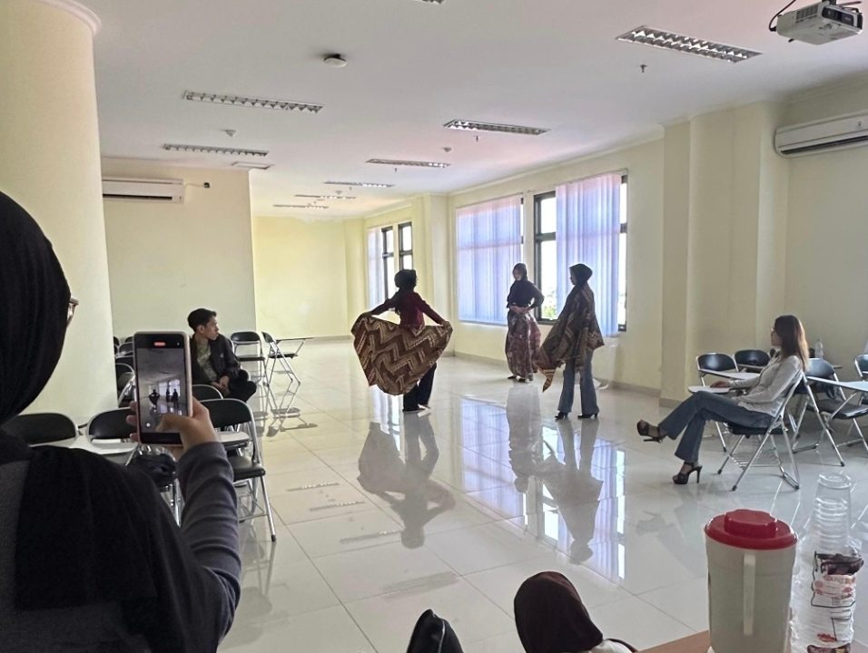 Komukino 2025 Usung Tema “Jateng Ayem”, Karesidenan Pekalongan Tampilkan Batik Pesisir hingga Kuliner Inovatif