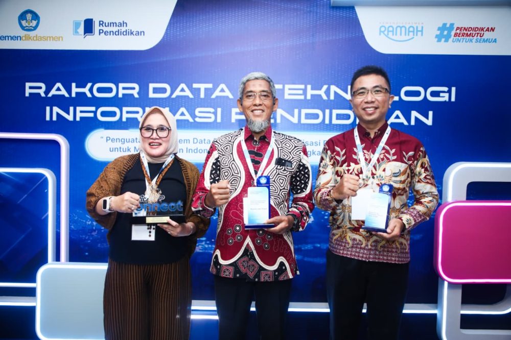 Jawa Tengah Borong Anugerah Data Pendidikan 2025