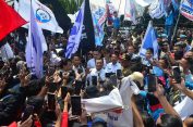 Gubernur Jateng Temui Demo Buruh Usai Umumkan UMP dan UMK 2026
