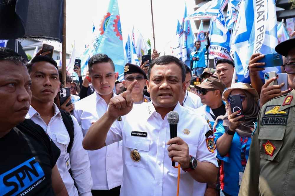 Warga Diingatkan Tak Berlebihan Rayakan Tahun Baru di Tengah Potensi Bencana