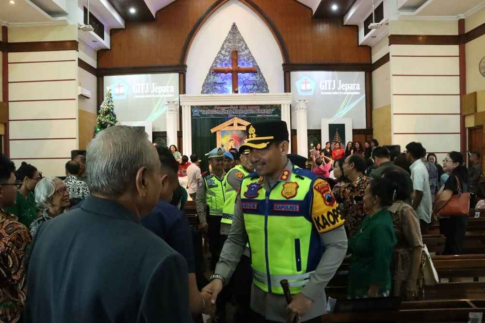 Kapolres Cek Pengamanan Ibadah Natal Sejumlah Gereja di Jepara