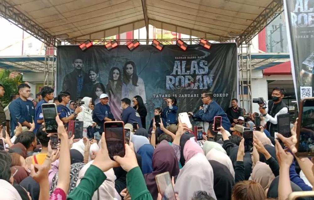 Angkat Mitos Jalur Tengkorak Pantura Melalui Premier Film Alas Roban
