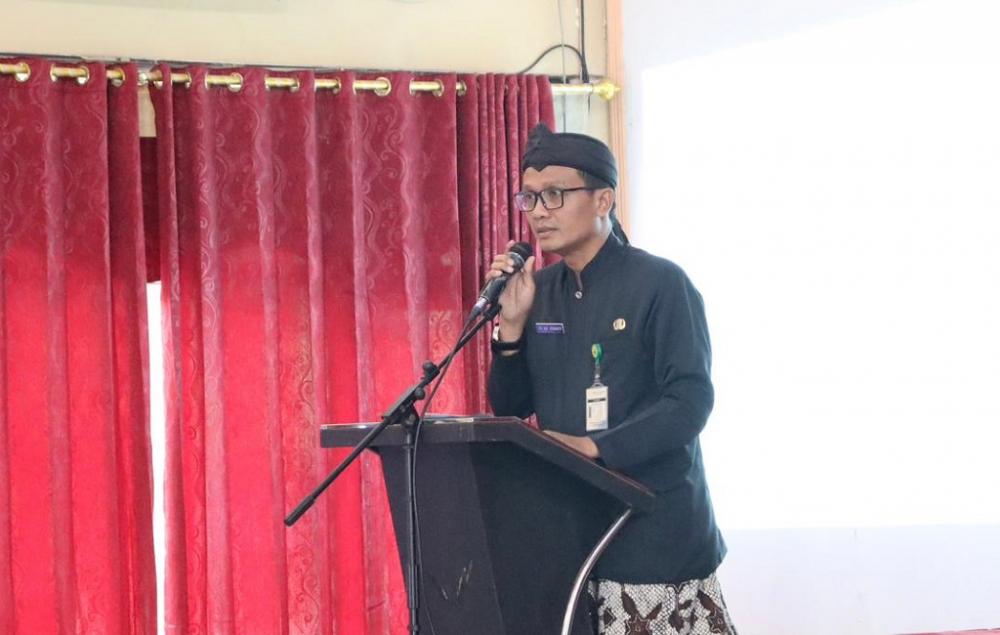 Pemkab Batang Salurkan 155 Beasiswa Pendidikan