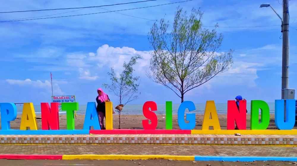 Kunjungan Wisata Batang Tembus 1,5 Juta Pengunjung Sepanjang 2025