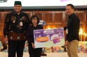 Apresiasi Nasabah, Bank Jateng Jepara Serahkan Hadiah Tabungan Miliaran Rupiah