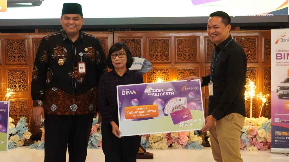Apresiasi Nasabah, Bank Jateng Jepara Serahkan Hadiah Tabungan Miliaran Rupiah