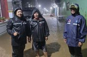 Wabup Batang Tinjau Banjir dan Evakuasi Lansia di Klidang Lor