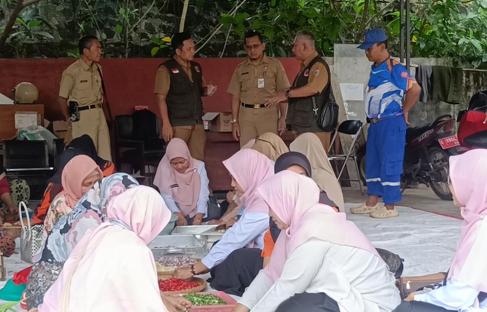 Dapur Umum Milik Dinsos Batang Distribusikan 3.500 Menu